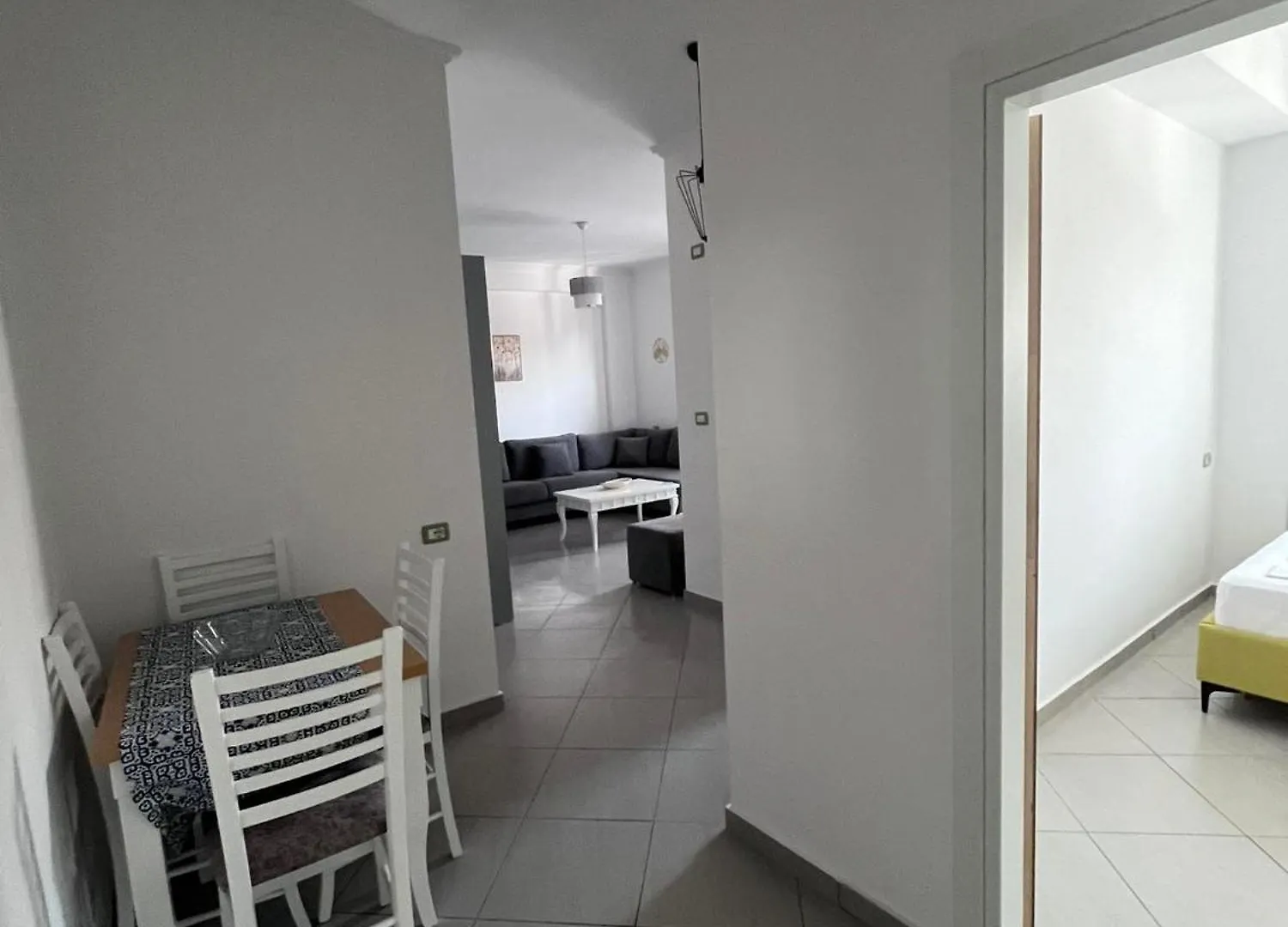 Electra Suites & Apartments Sarandë